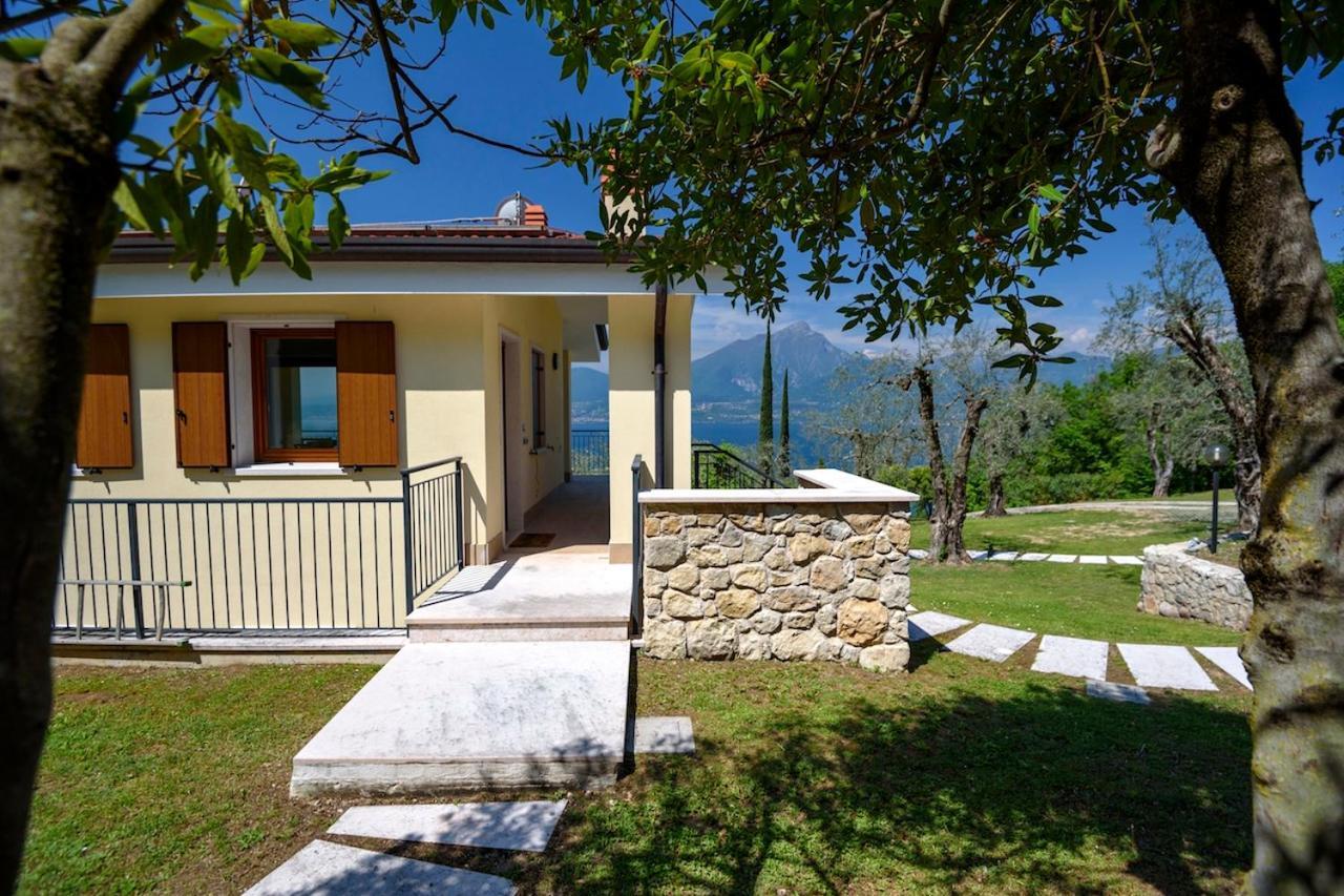 Maison Balù Apartments Torri Del Benaco Extérieur photo